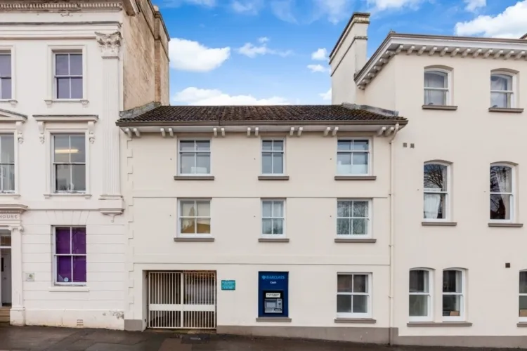 2 bed flat to rent, Horsefair, Banbury, OX16