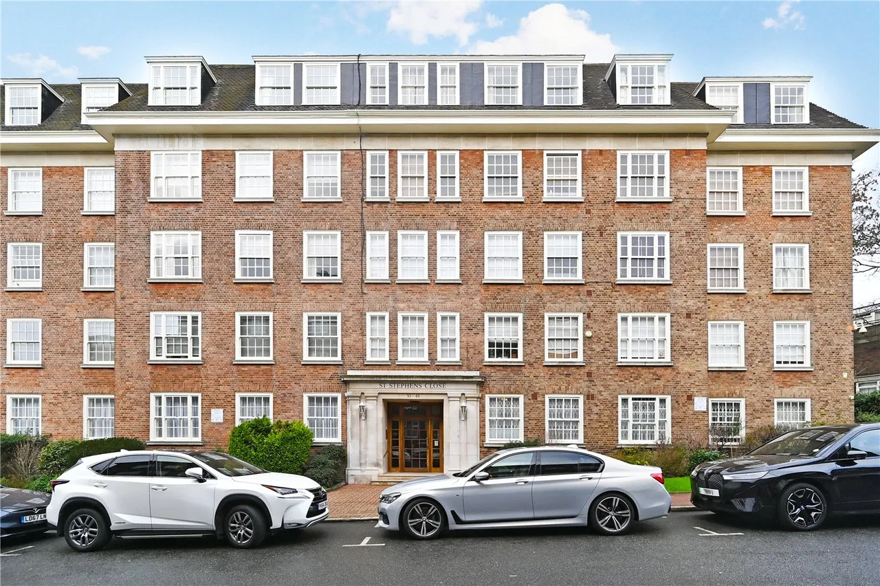 3 bed flat for sale — St Stephen's Close, Avenue Road, St John's Wood, London, NW8