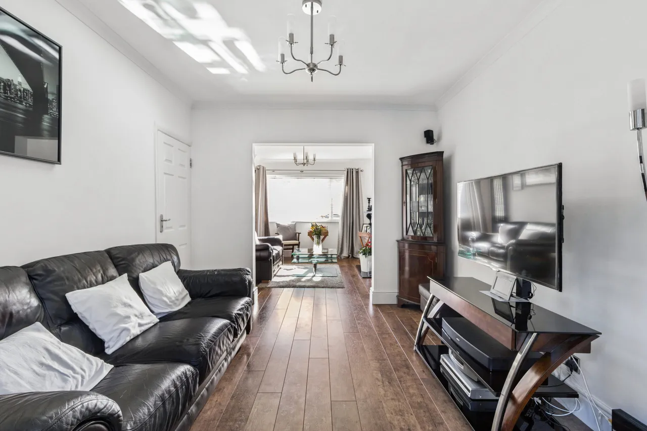 Tudor Walk, Watford, WD24, photo 8
