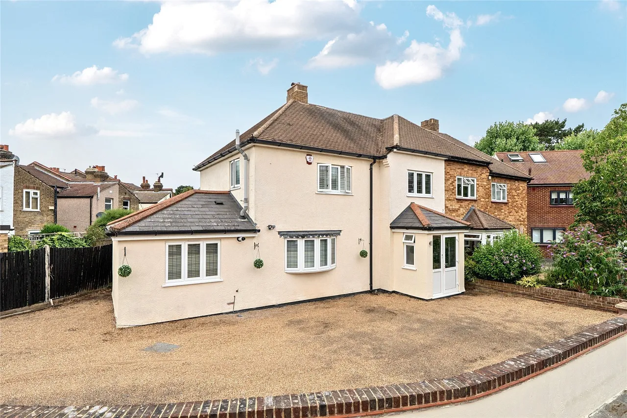 3 bed house for sale — Foxbury Close, Bromley, BR1