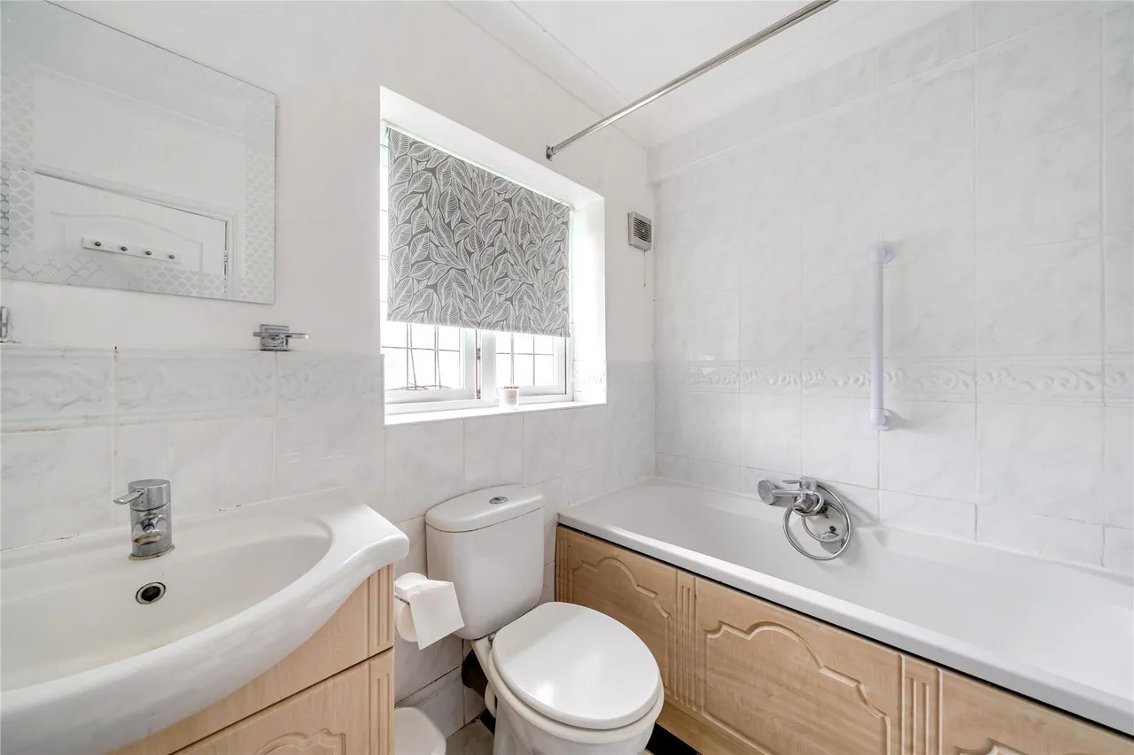 Foxbury Close, Bromley, BR1, photo 11