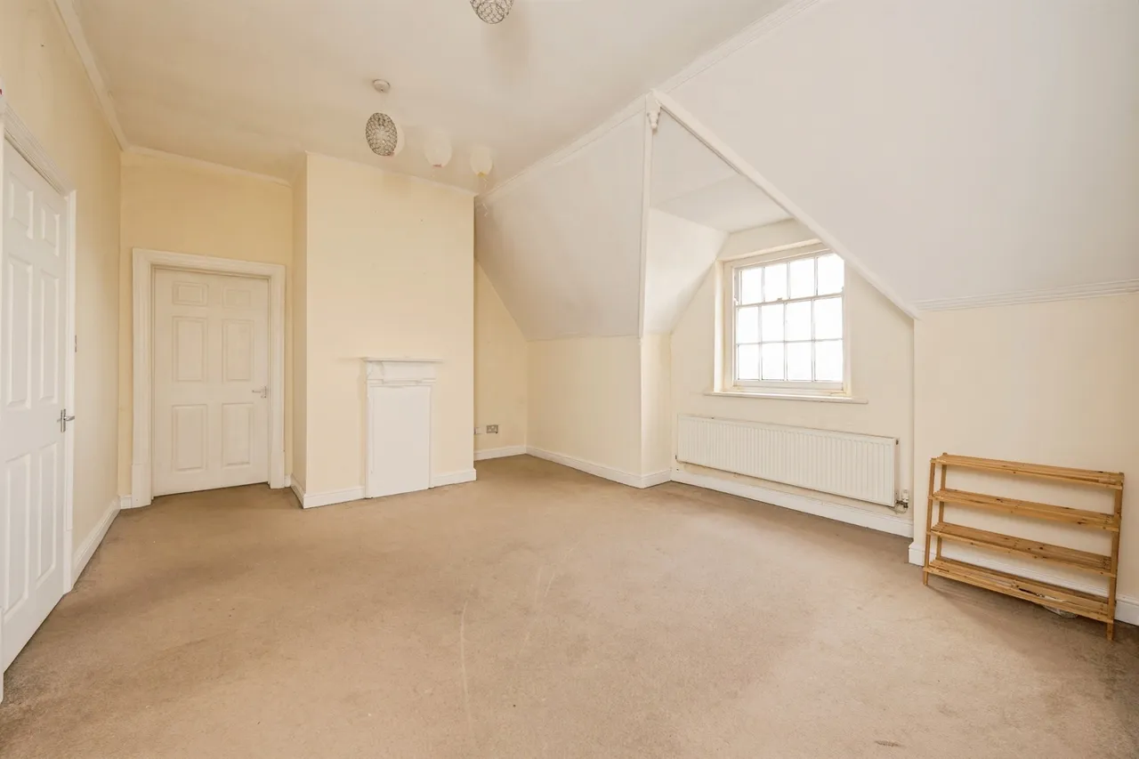 High Street, Uttoxeter, ST14, photo 6