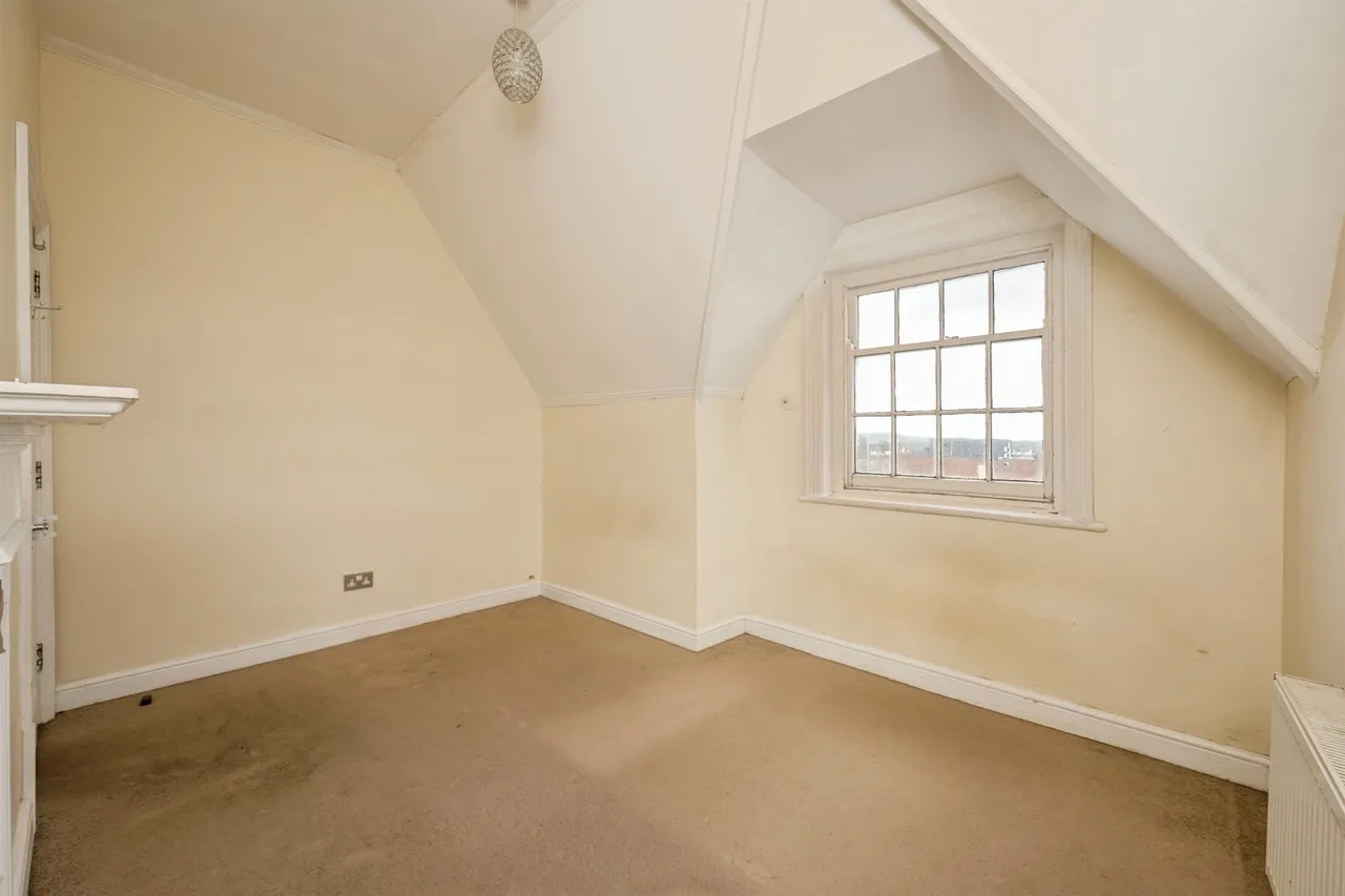 High Street, Uttoxeter, ST14, photo 8