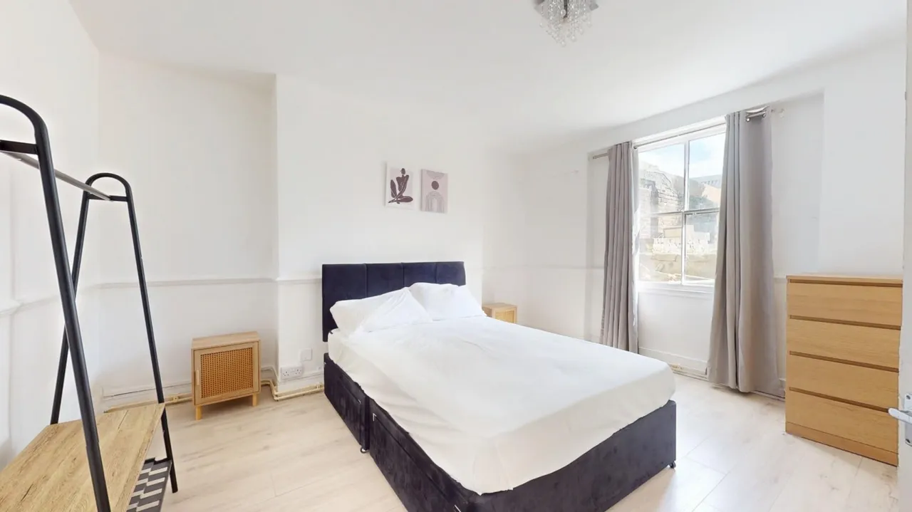 Overcliffe, Gravesend, DA11, photo 5