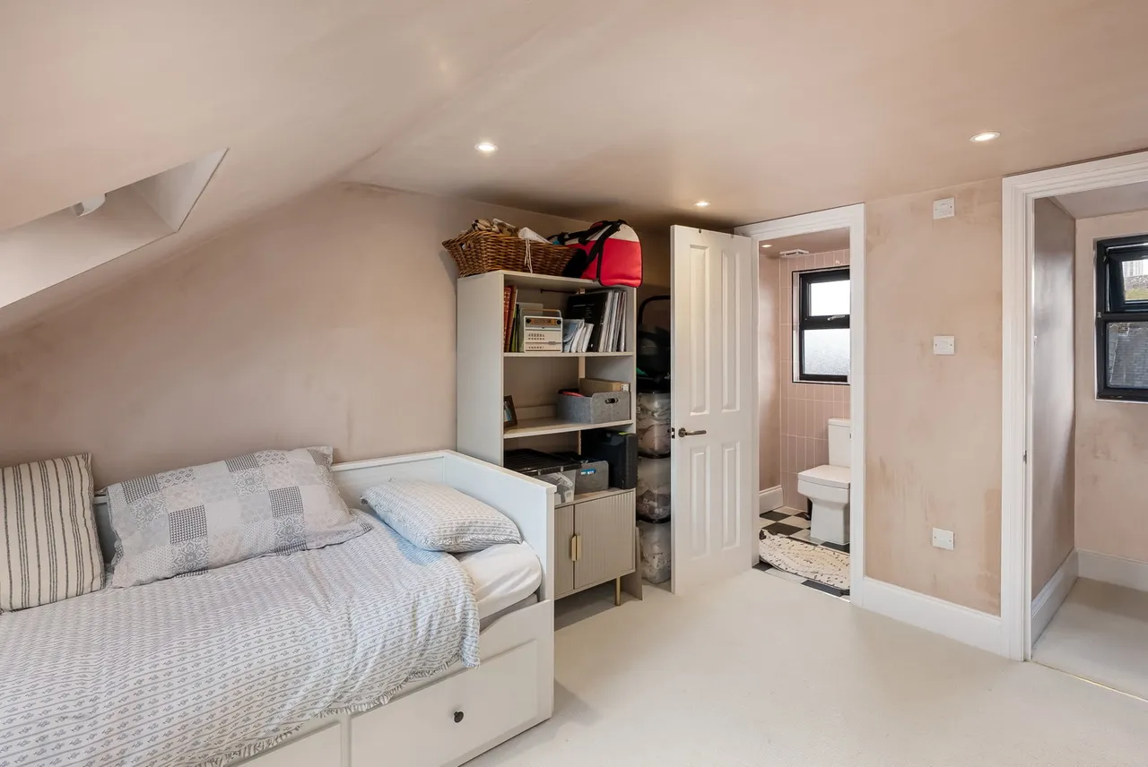 Seymour Avenue, London, N17, photo 12