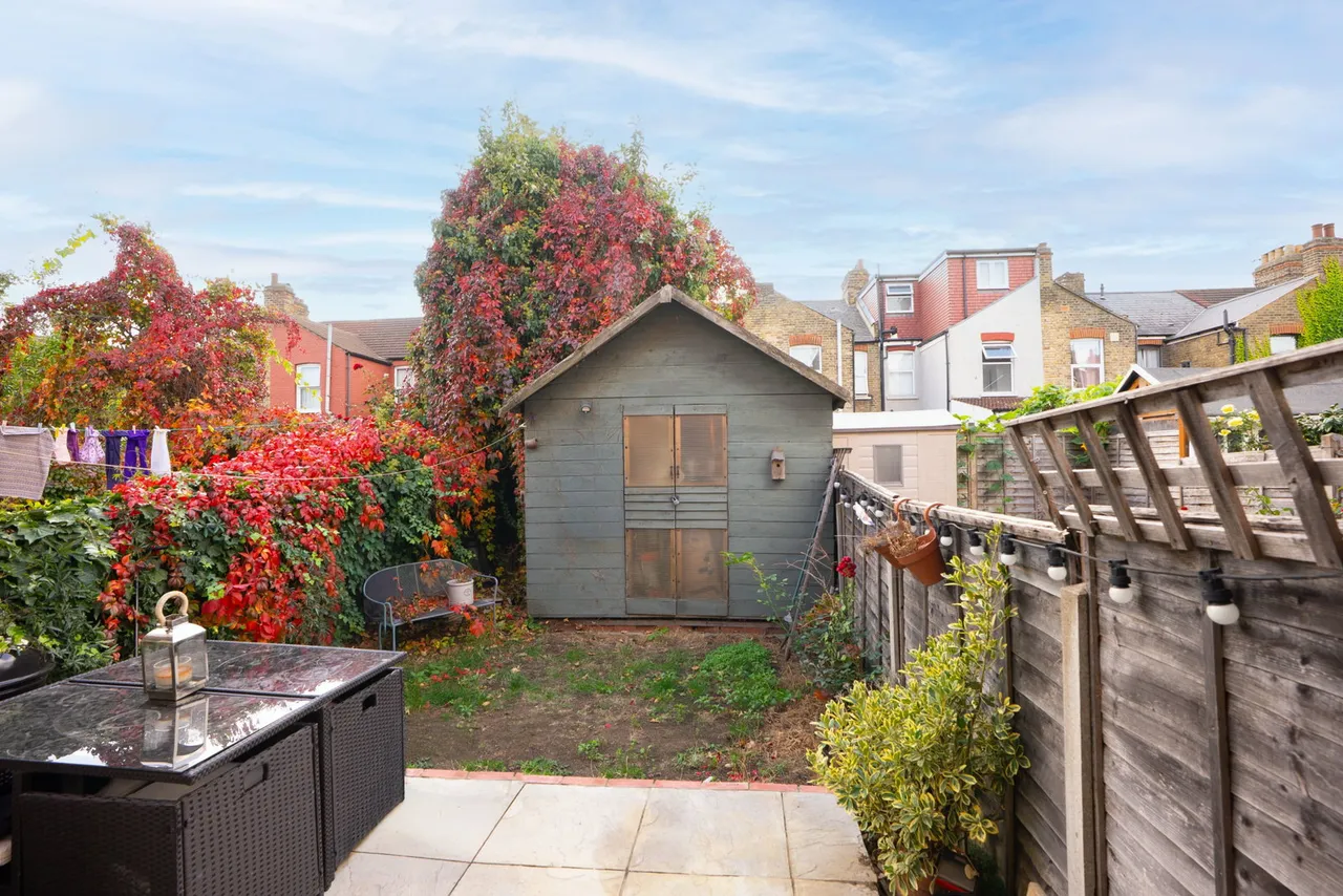 Seymour Avenue, London, N17, photo 20