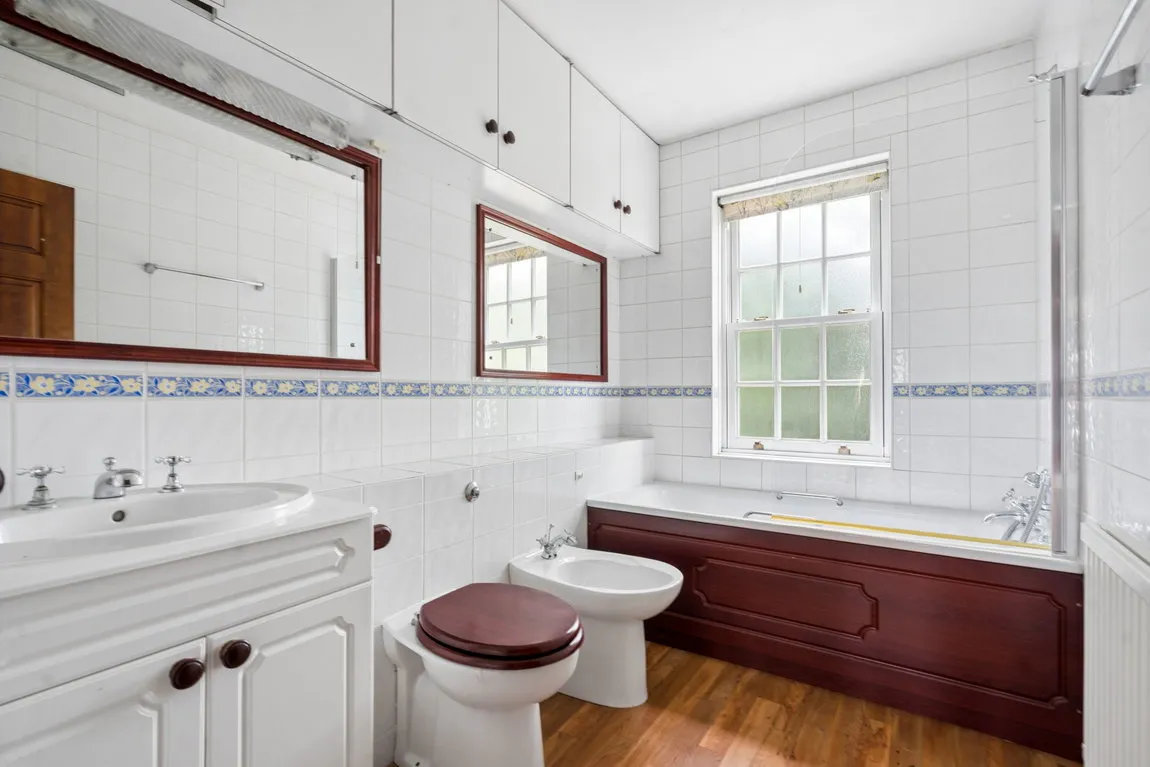 Ashurst Close, Northwood, HA6, photo 13