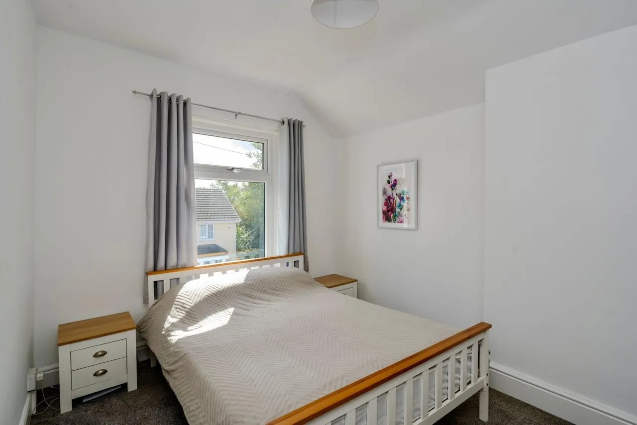 Clydach Road, Swansea, SA6, photo 7