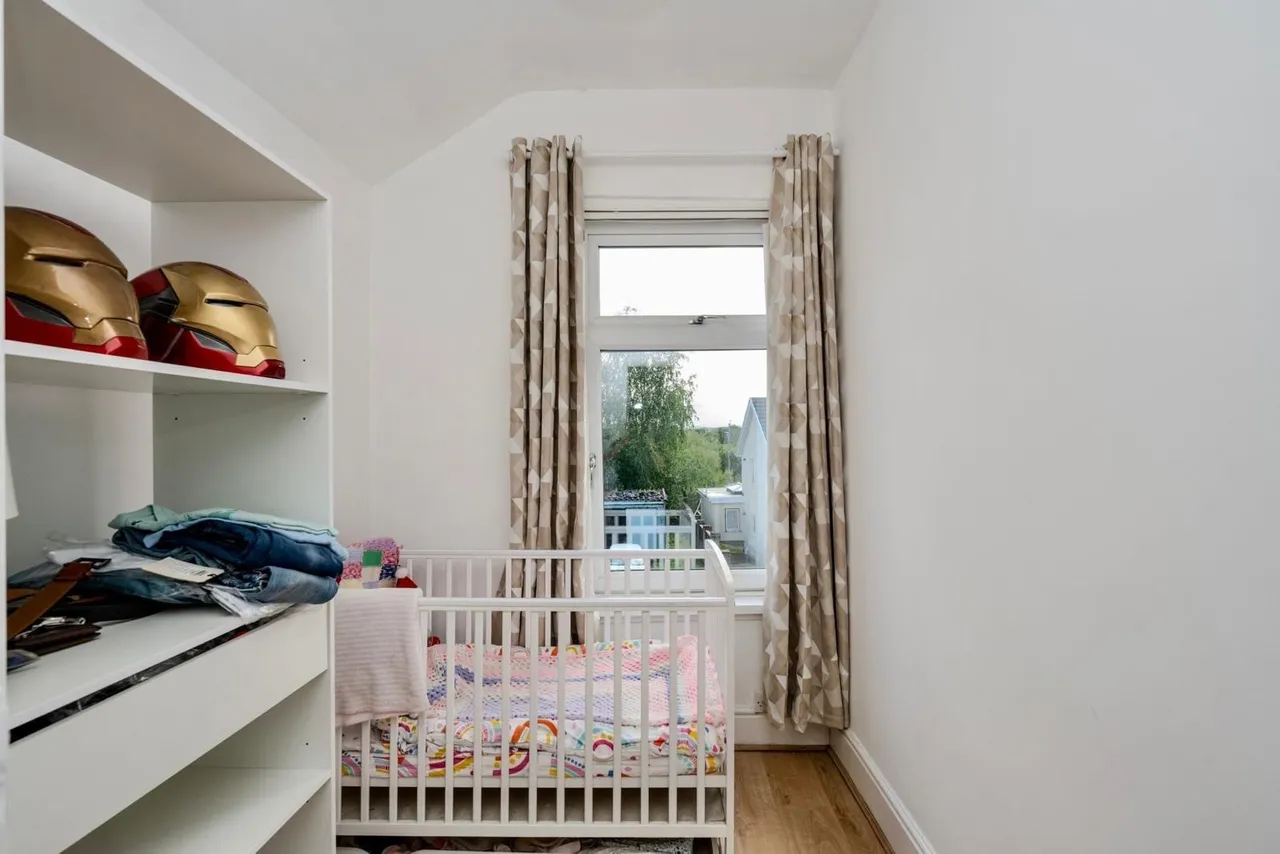 Clydach Road, Swansea, SA6, photo 9