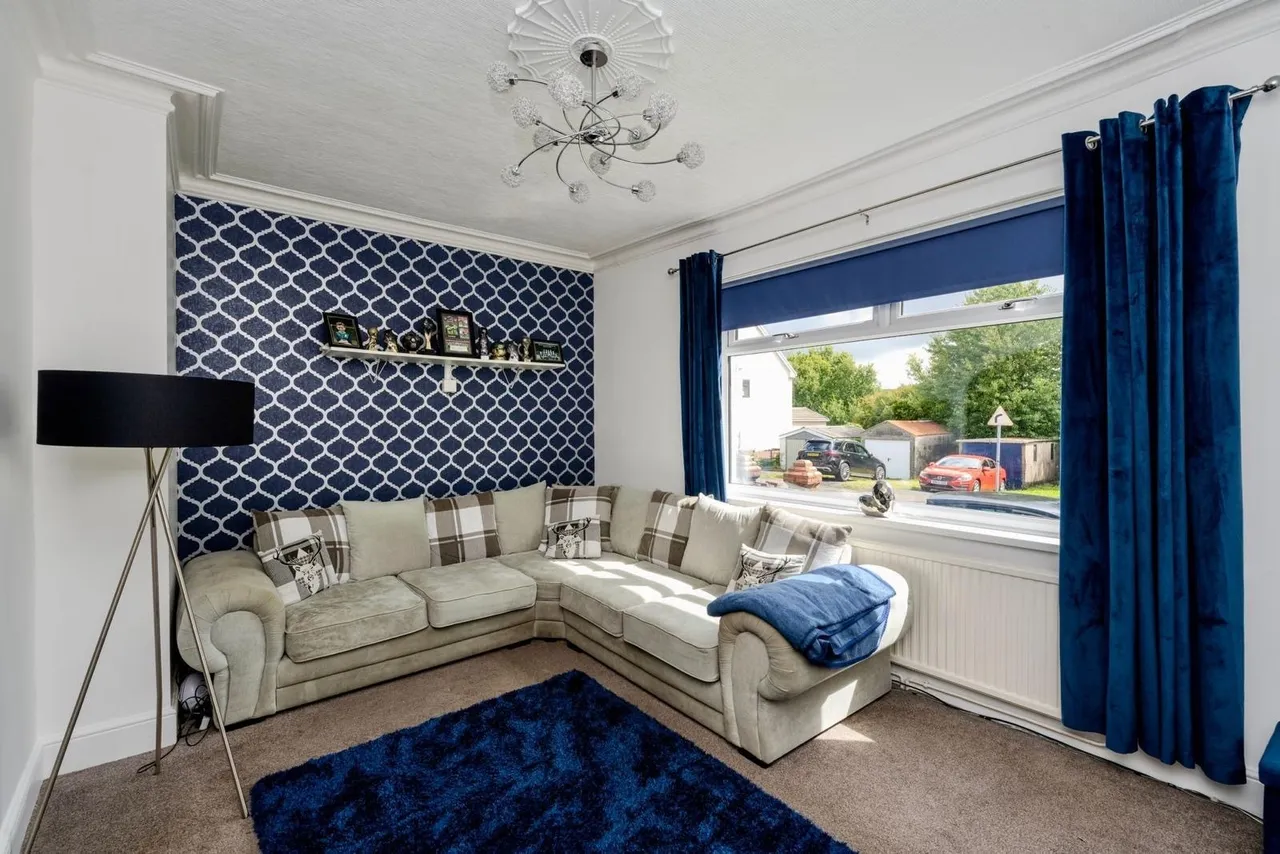 Clydach Road, Swansea, SA6, photo 4