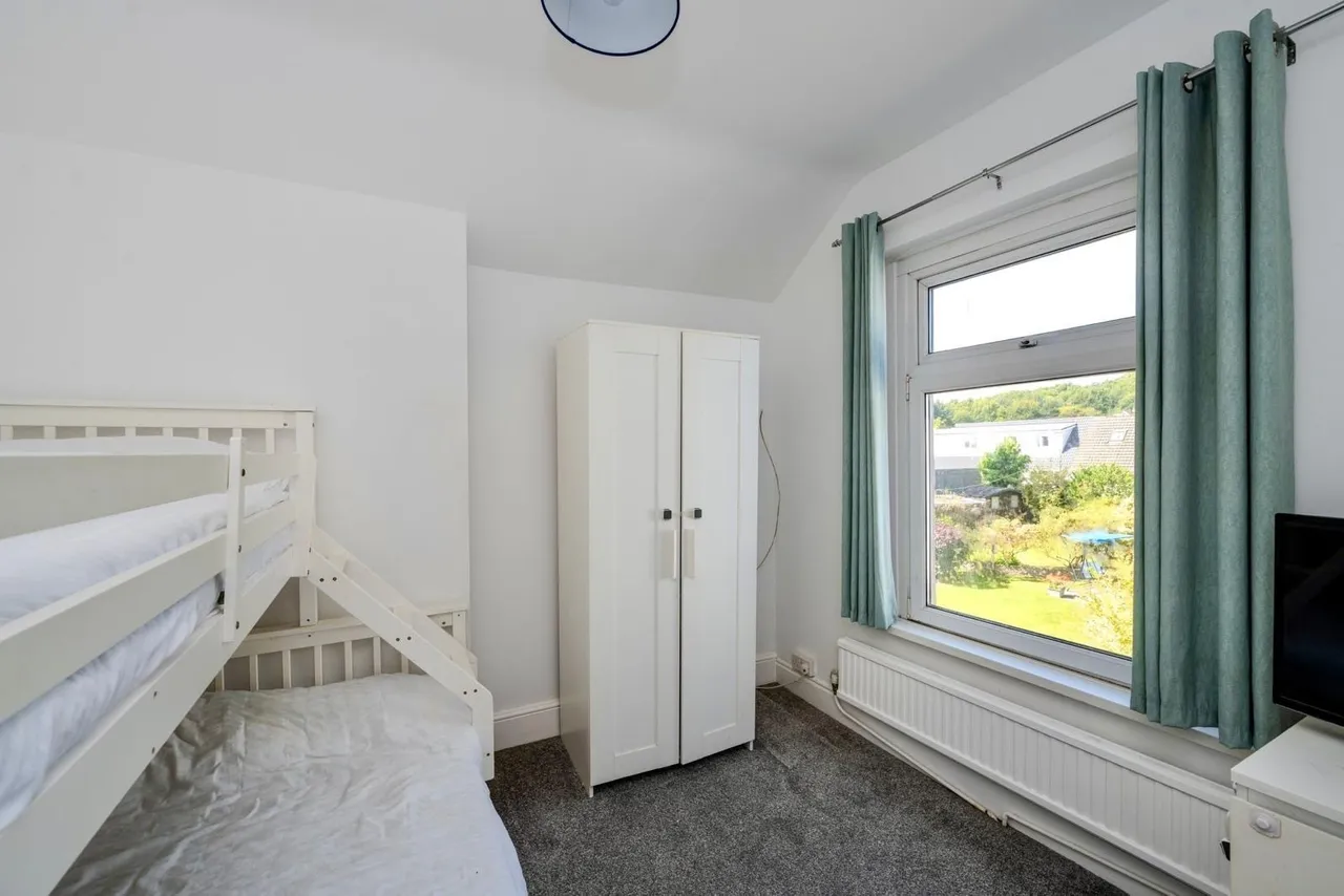 Clydach Road, Swansea, SA6, photo 8