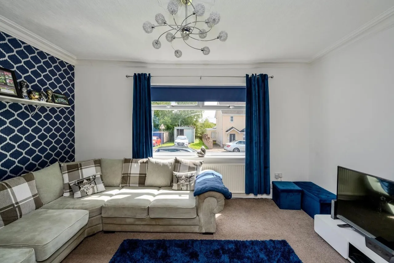 Clydach Road, Swansea, SA6, photo 11
