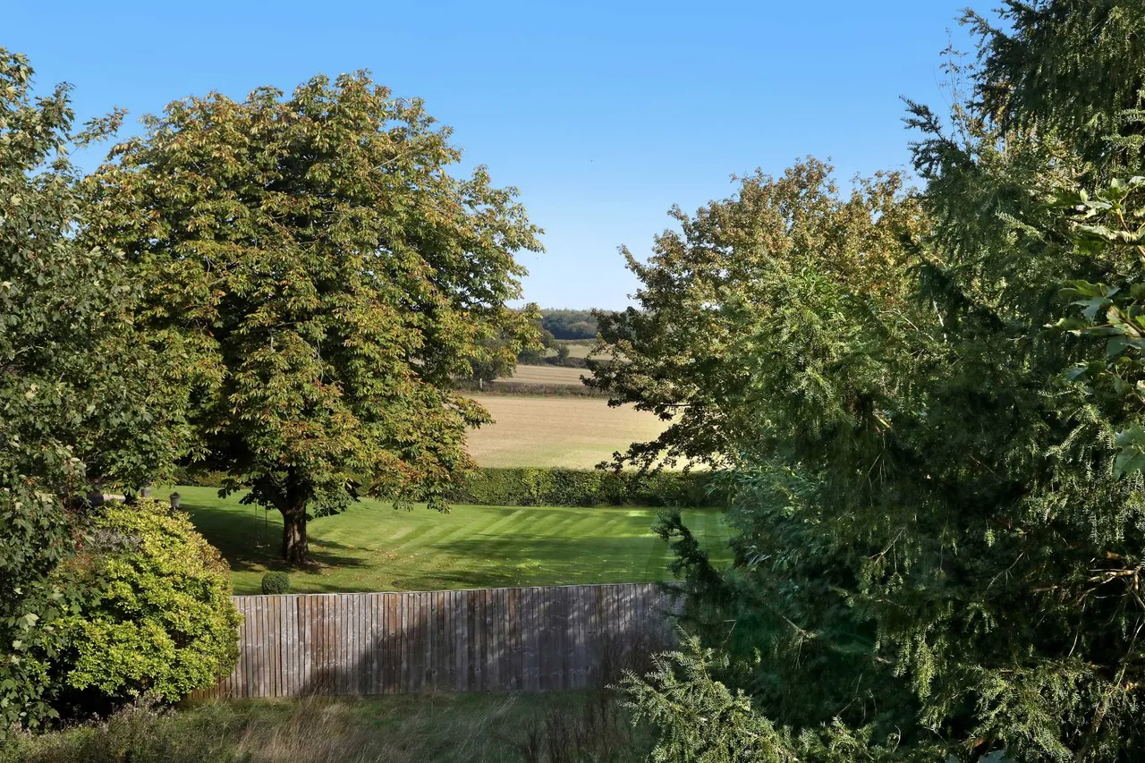 Penn Road, Knotty Green, HP9, photo 5