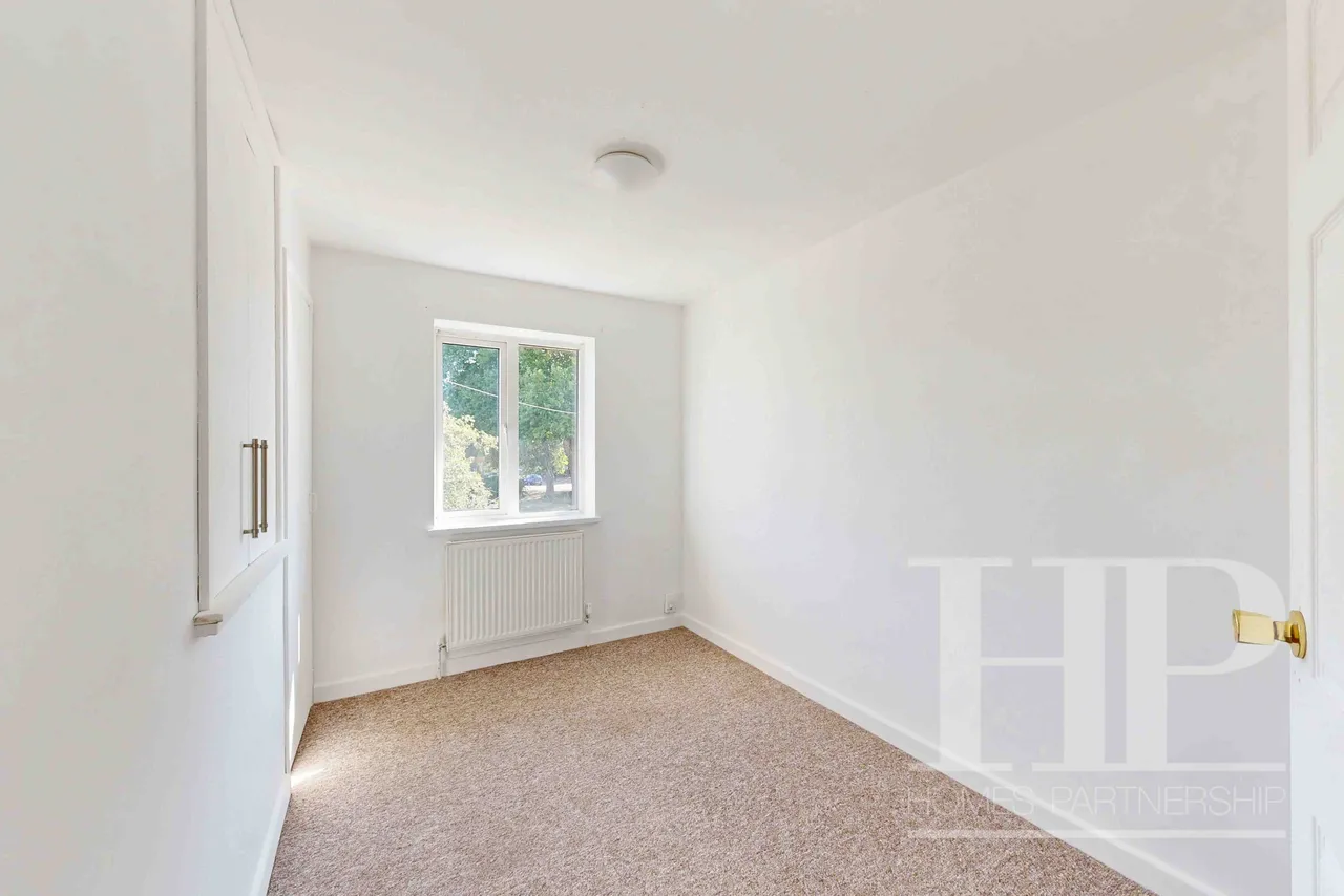Woodfield Close, Crawley, RH10, photo 14