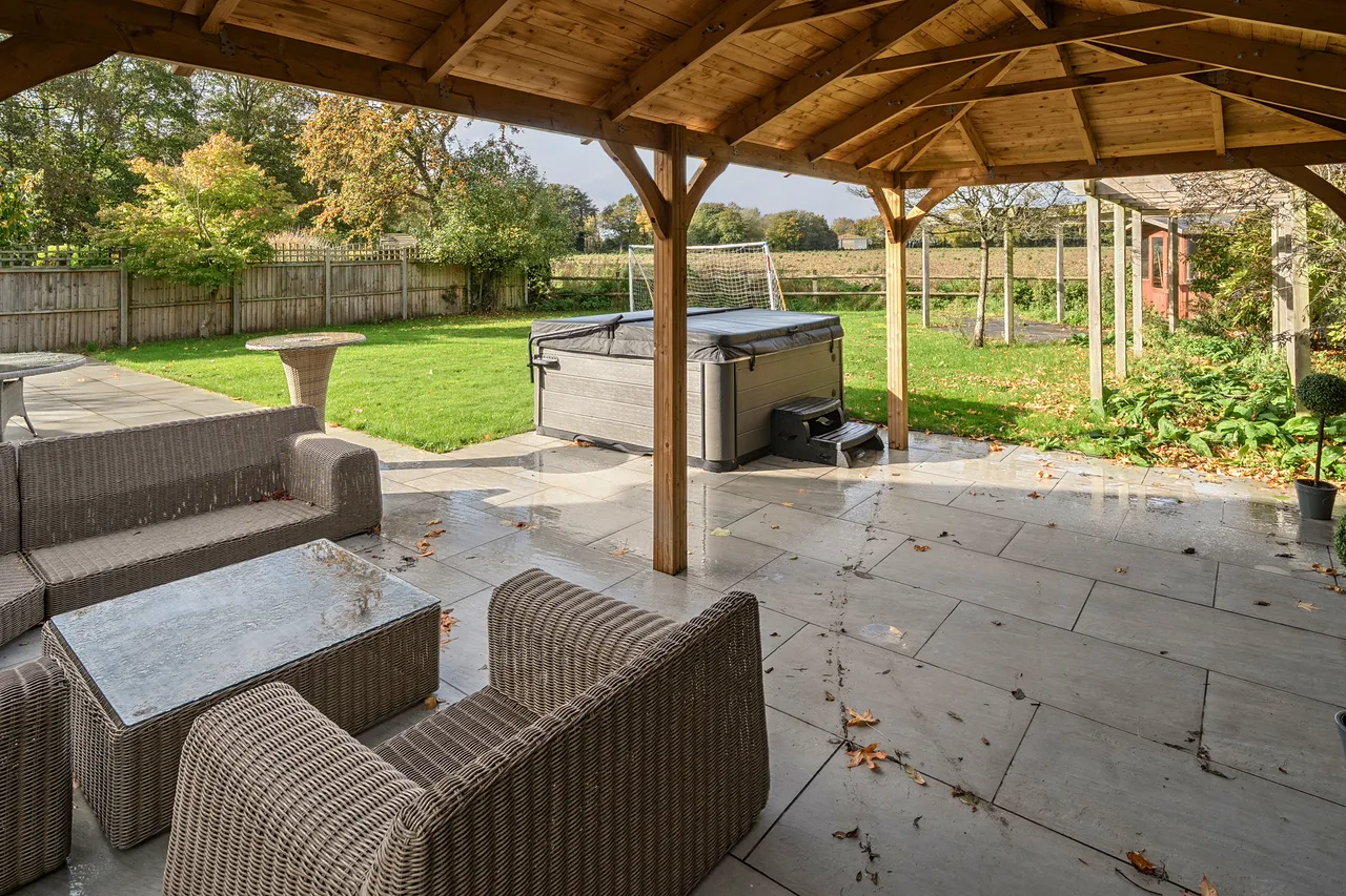 Northfields Lane, Chichester, PO20, photo 7
