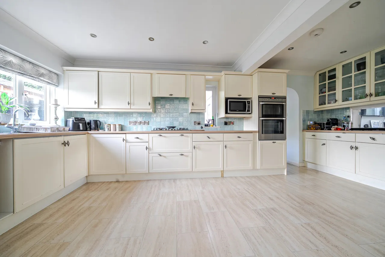 Northfields Lane, Chichester, PO20, photo 3
