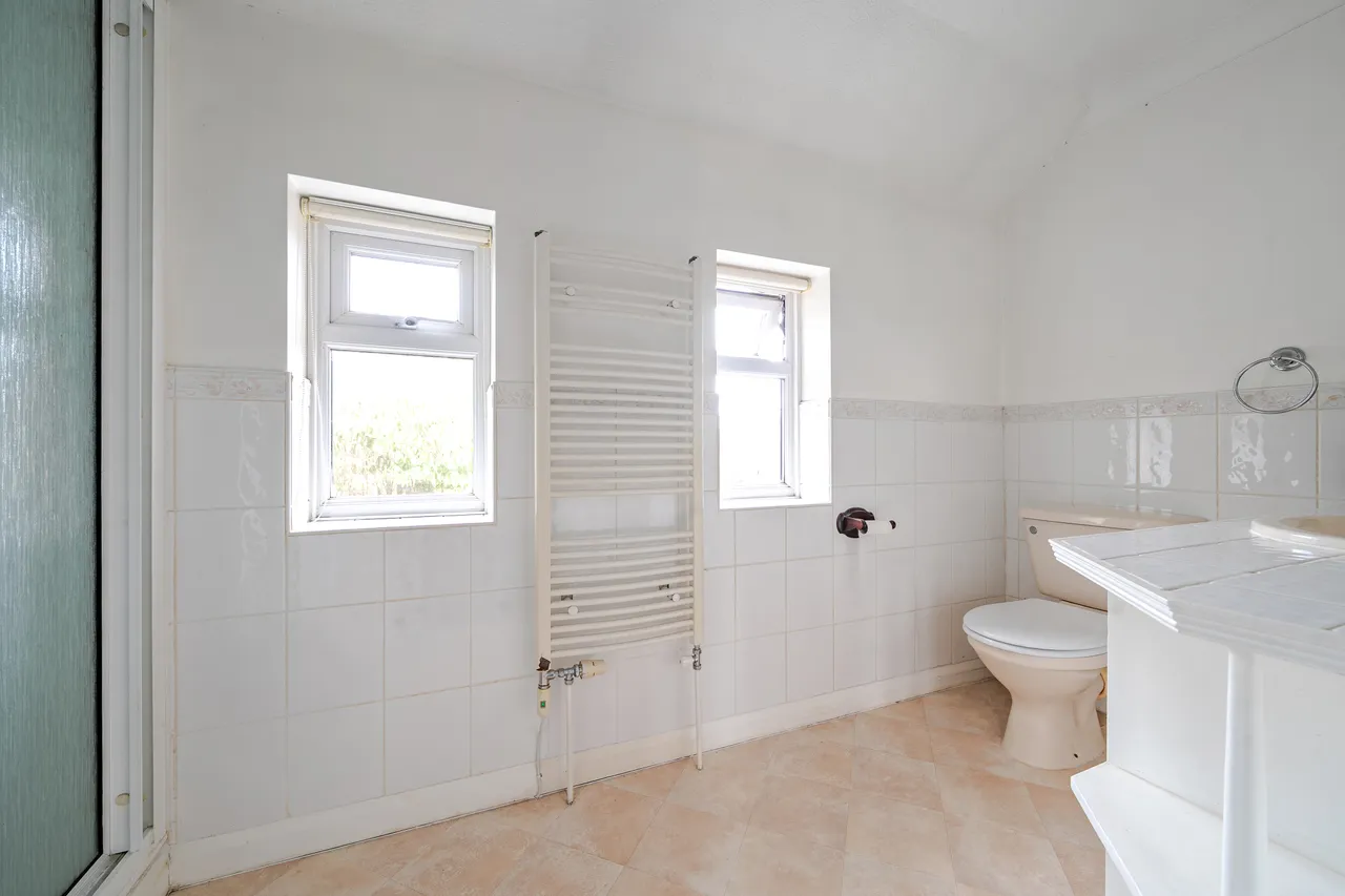 Northfields Lane, Chichester, PO20, photo 12