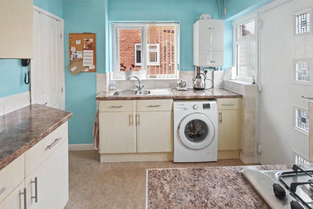 Granny Lane, Wortley, LS12, photo 3