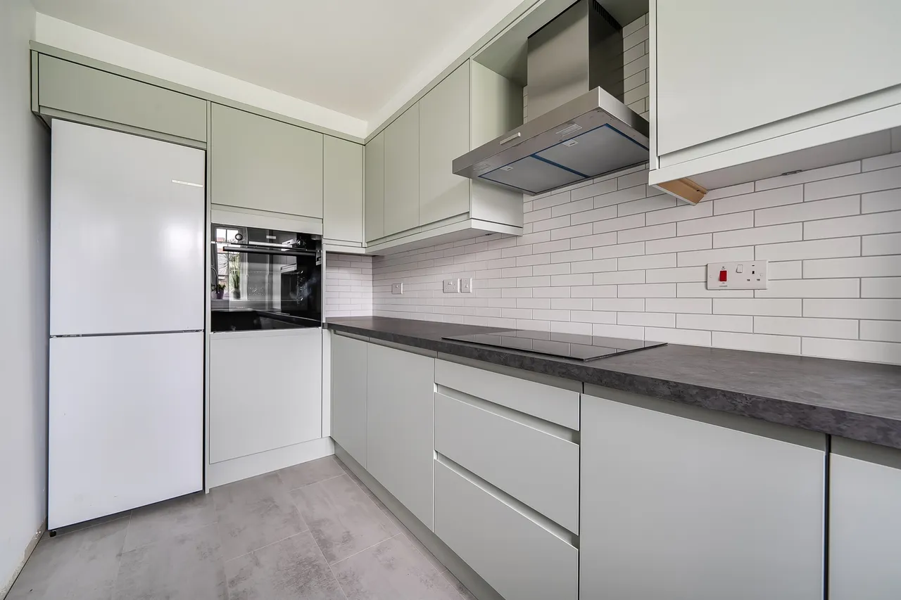Cunard Crescent, London, N21, photo 5
