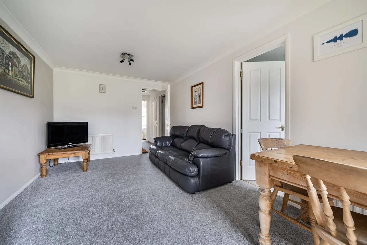 Cunard Crescent, London, N21, photo 6