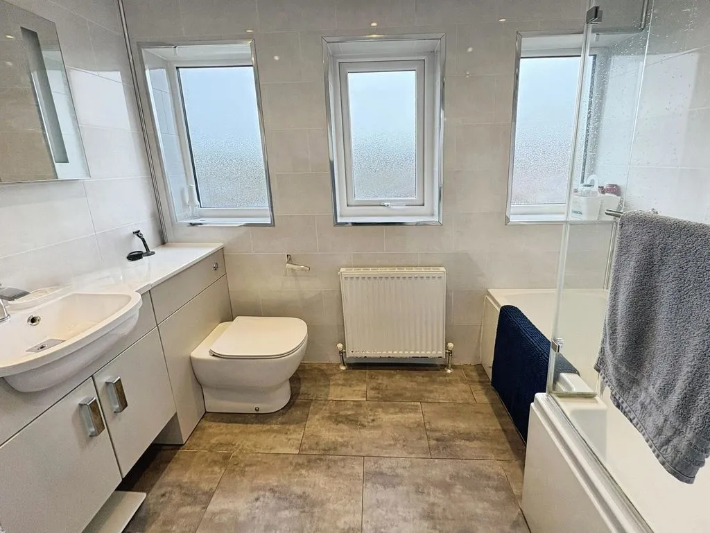 Newcastle Upon Tyne NE12 9RE, NE12, photo 7