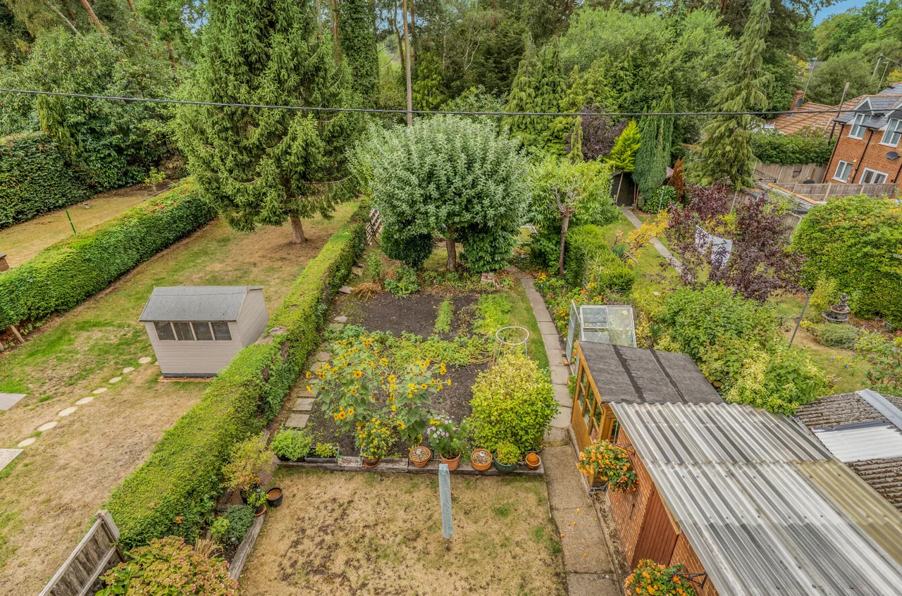 Wickham Close, Church Crookham, Fleet, Hampshire, GU52 6NU, photo 12