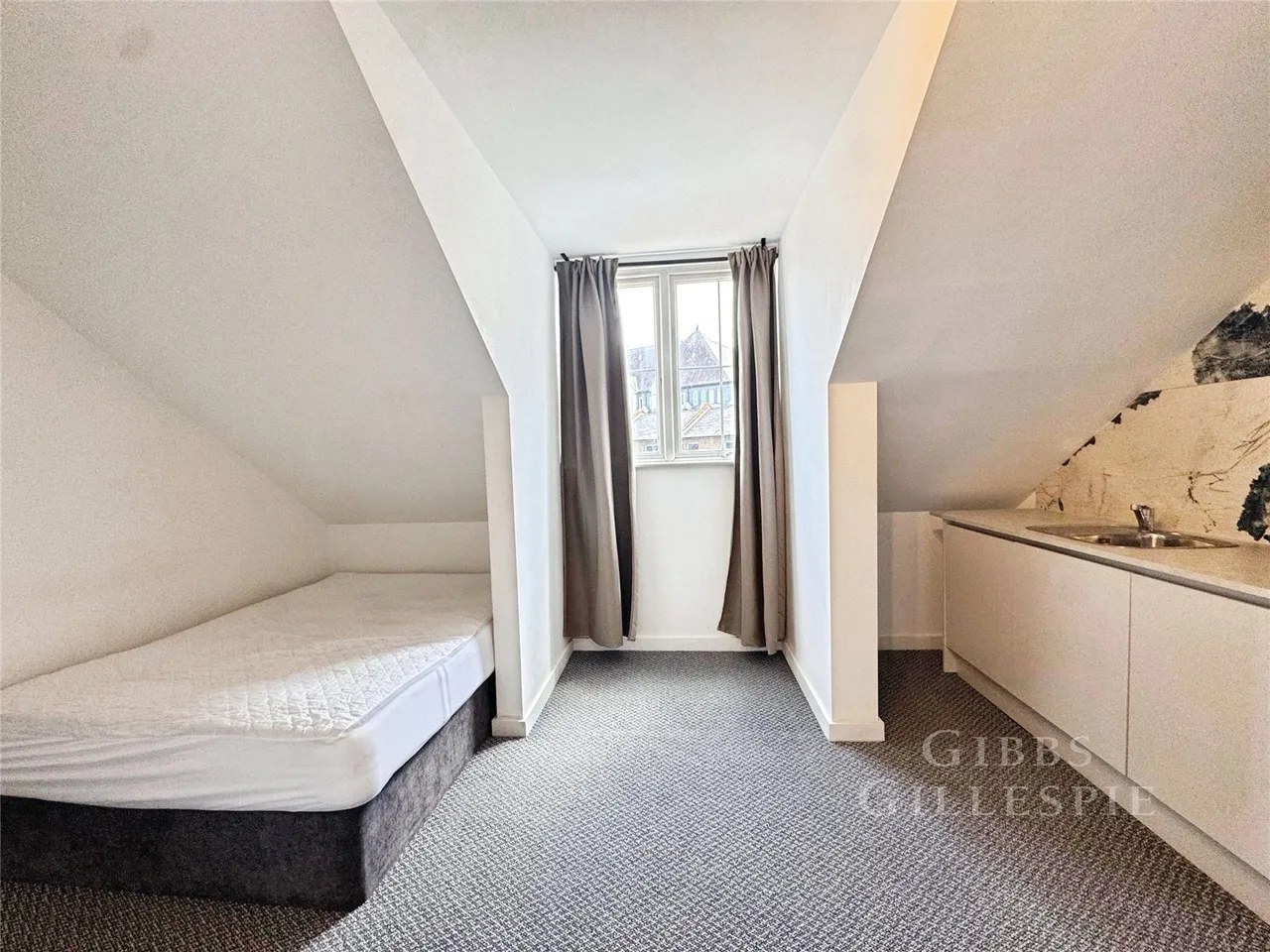 Bond Street, London Fees Apply, W5, photo 5