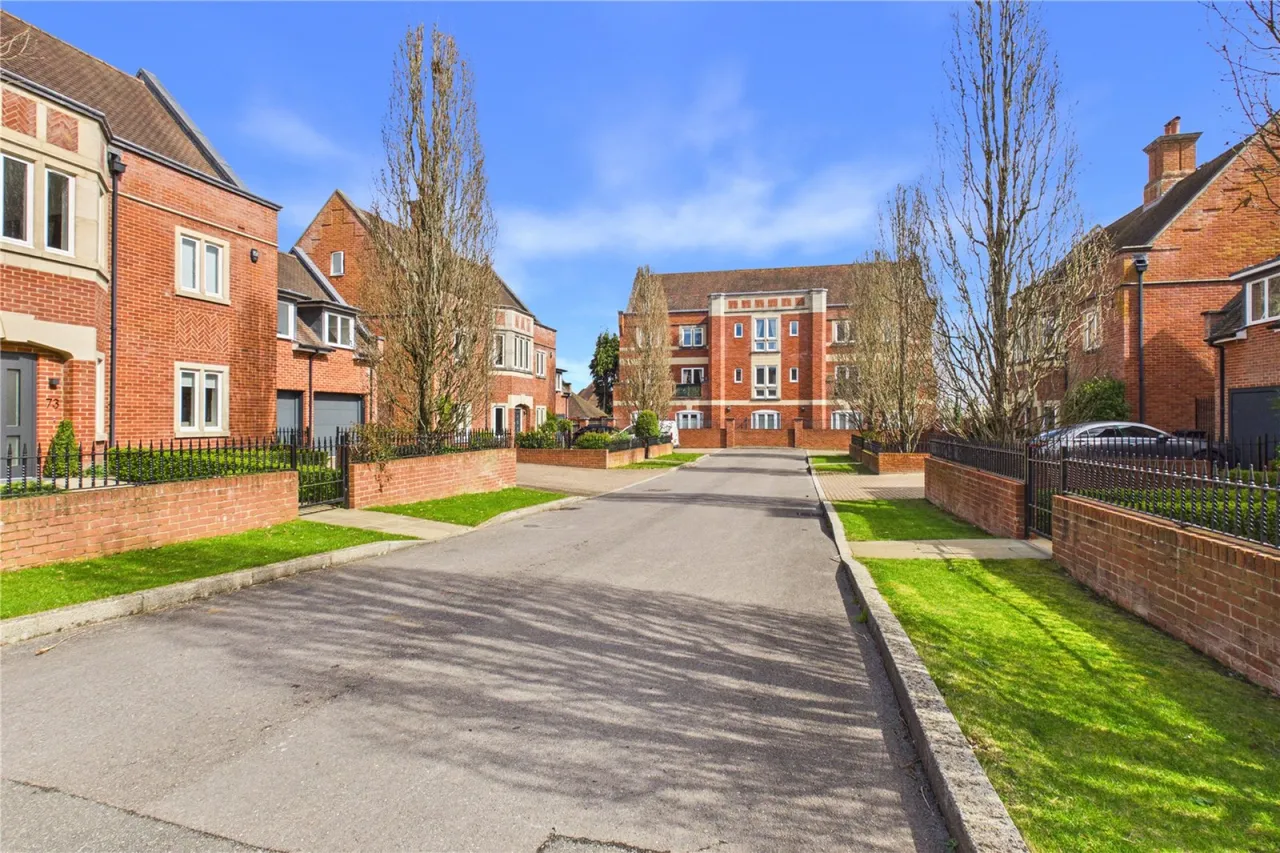 Abbey Gardens, Upper Woolhampton, RG7, photo 19