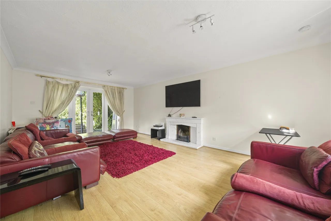 Ashcroft Park, Cobham, KT11, photo 4