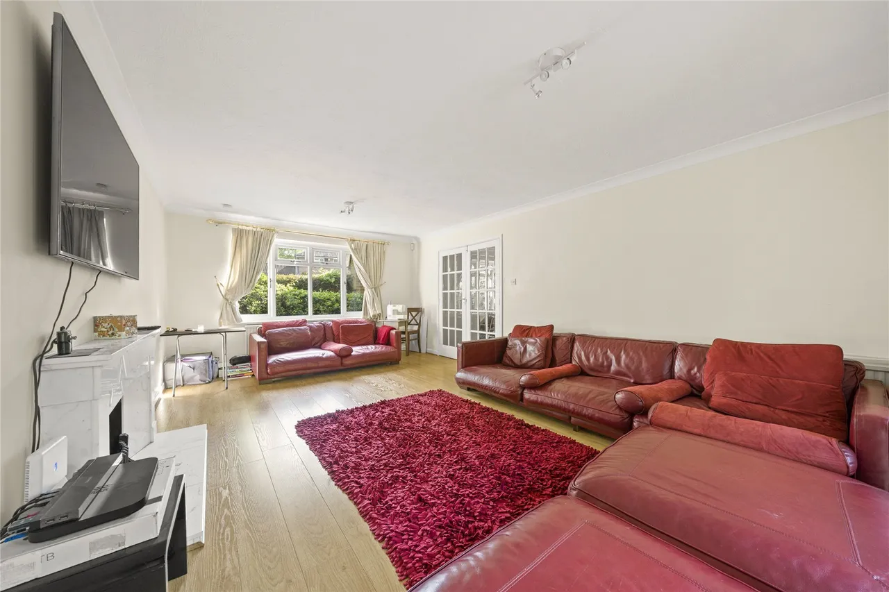 Ashcroft Park, Cobham, KT11, photo 3