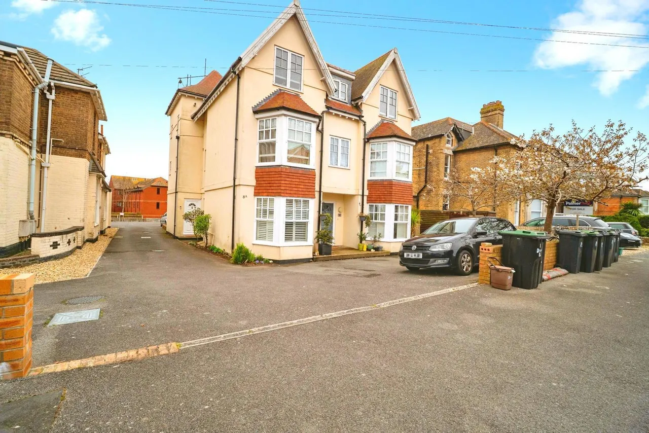 Glendinning Avenue, Weymouth, DT4, photo 6