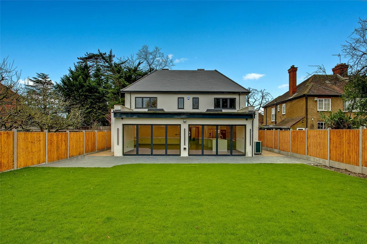 Gloucester Road, Barnet, EN5, photo 27