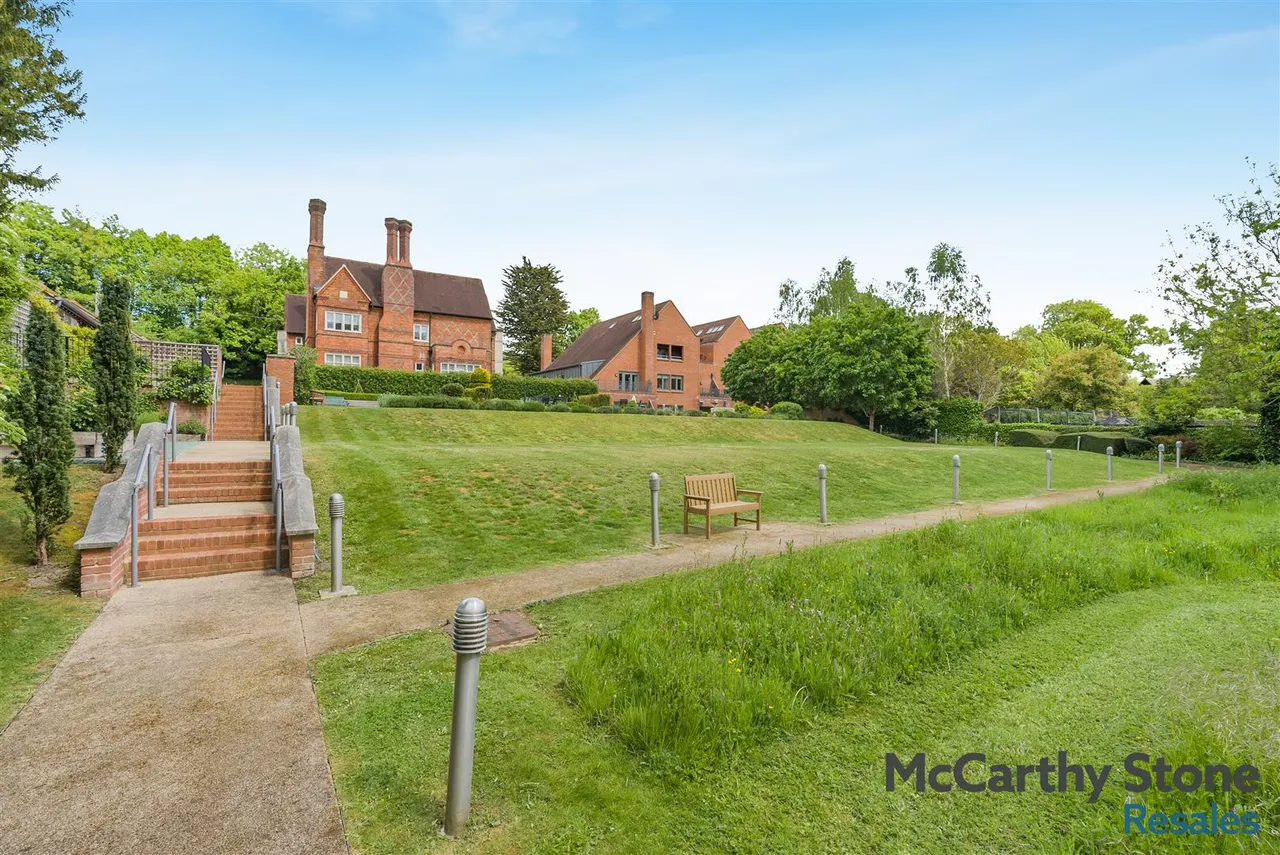 Hale Road, Wendover, HP22, photo 27