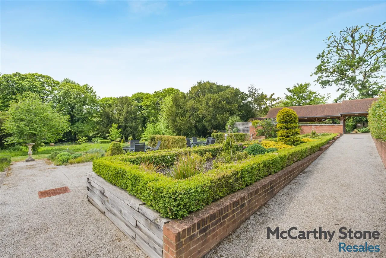 Hale Road, Wendover, HP22, photo 23