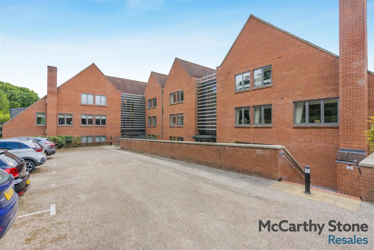 Hale Road, Wendover, HP22, photo 18