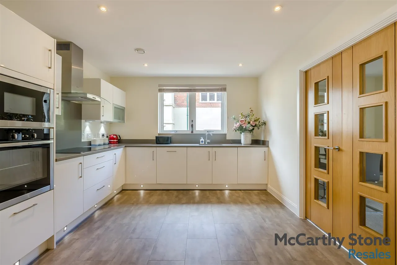 Hale Road, Wendover, HP22, photo 7
