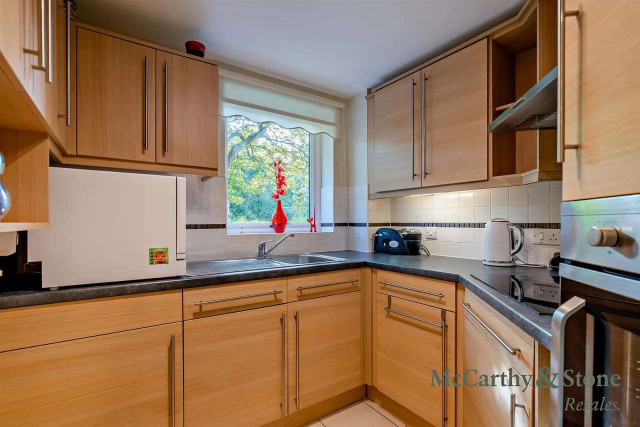 Glenside, Saltburn-By-The-Sea, TS12, photo 4