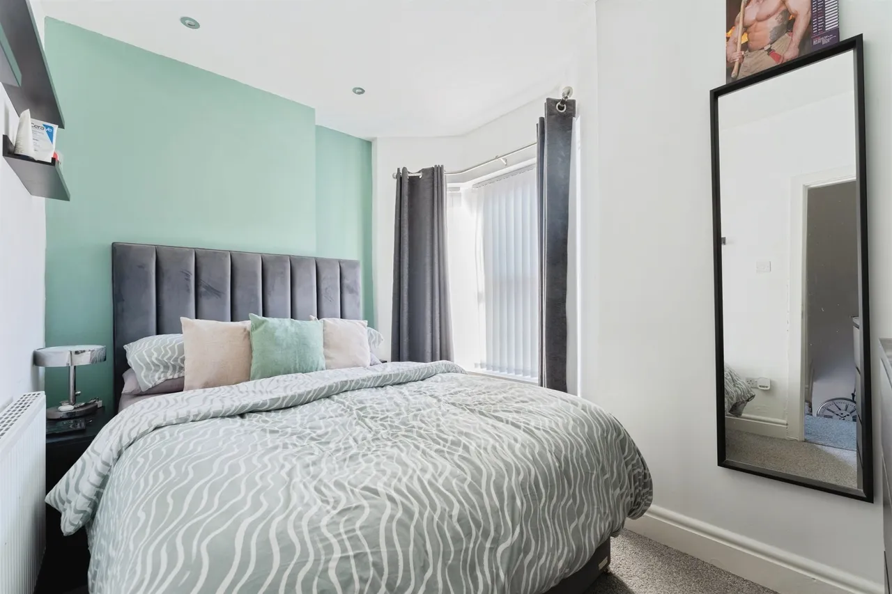 Lloyd Avenue, Birkenhead, CH41, photo 9