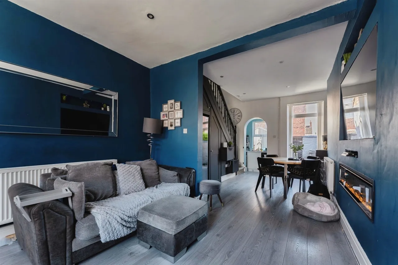 Lloyd Avenue, Birkenhead, CH41, photo 3