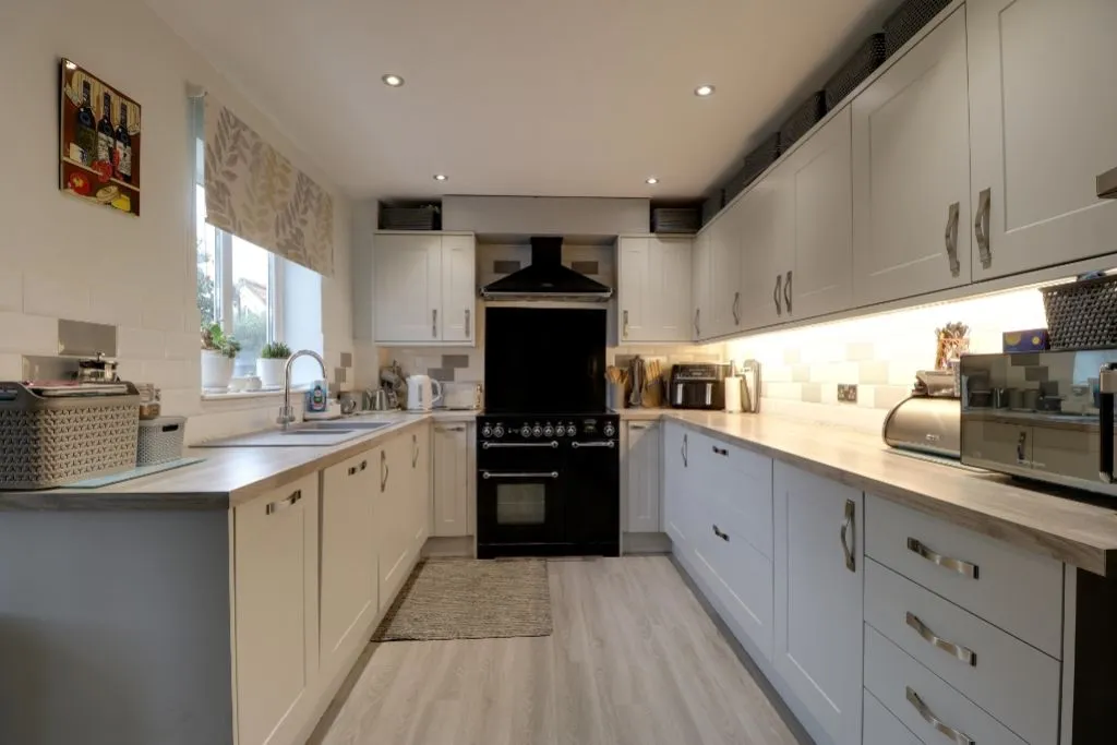 4 bed house for sale, Adcock Close, Corby Glen, NG33