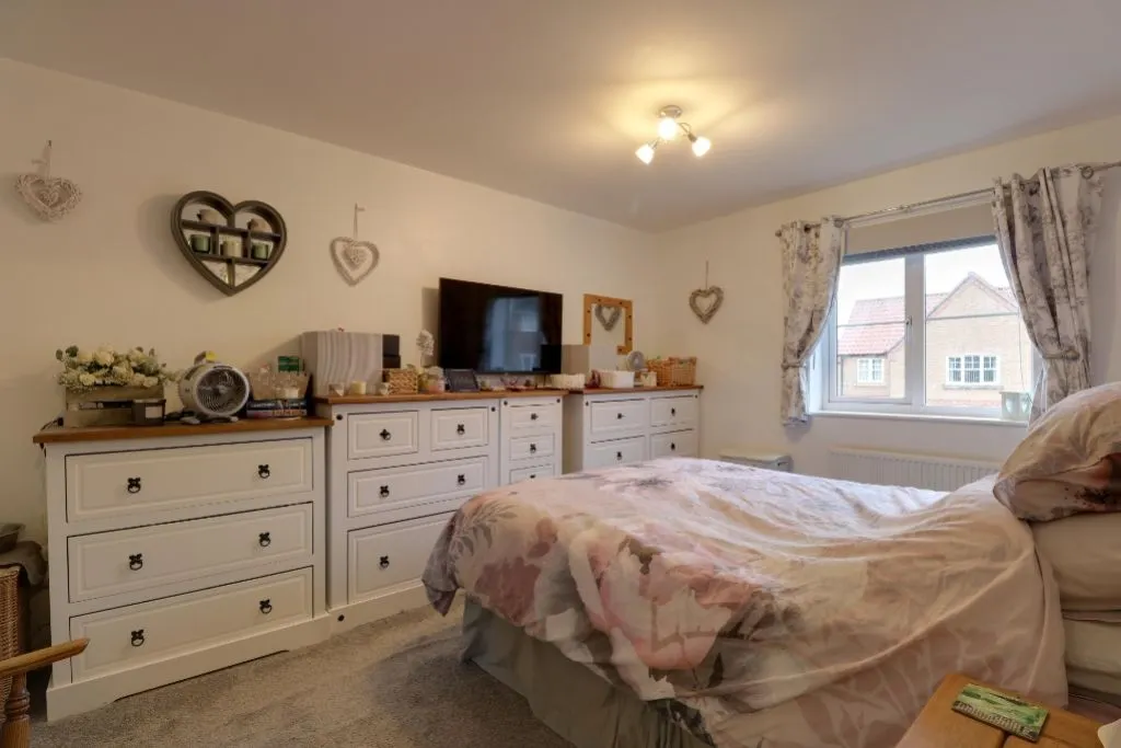 Adcock Close, Corby Glen, NG33, photo 8