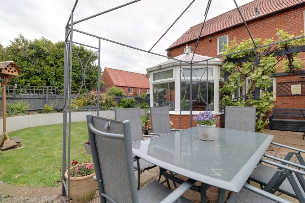 Adcock Close, Corby Glen, NG33, photo 15