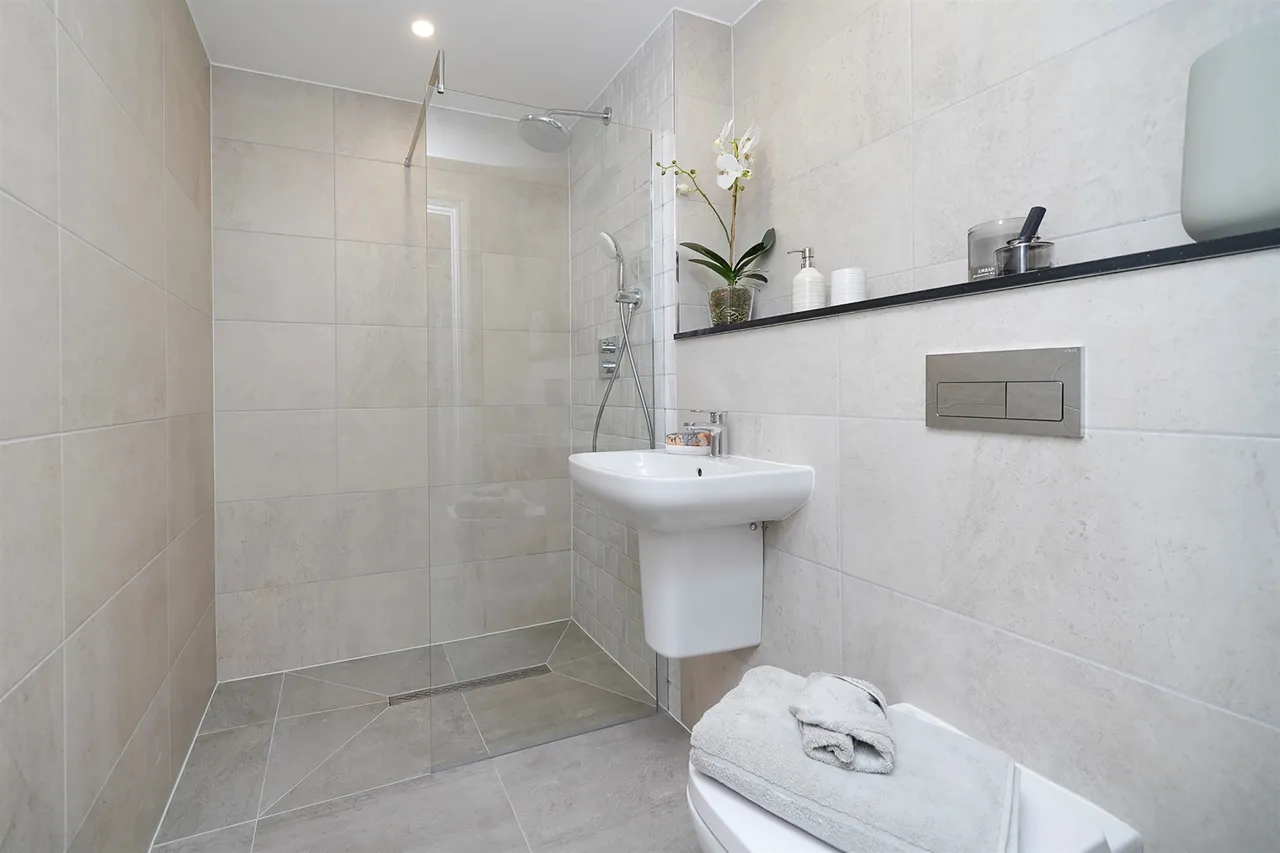 Melton Road, Leicester, LE4, photo 8