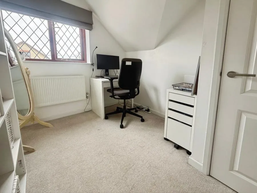 Brian Dowding Court, Tilehurst, RG31, photo 6