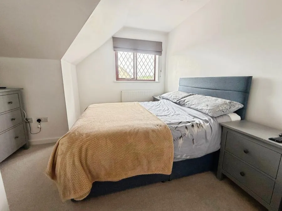 Brian Dowding Court, Tilehurst, RG31, photo 4
