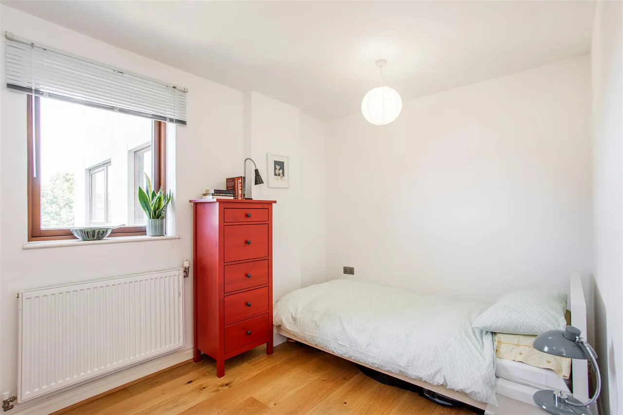 Trevithick Way, Bow, photo 12
