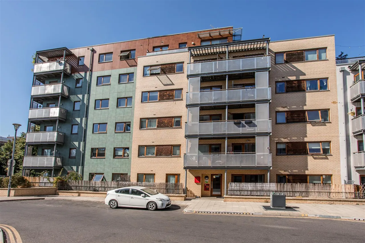 Trevithick Way, Bow, photo 15