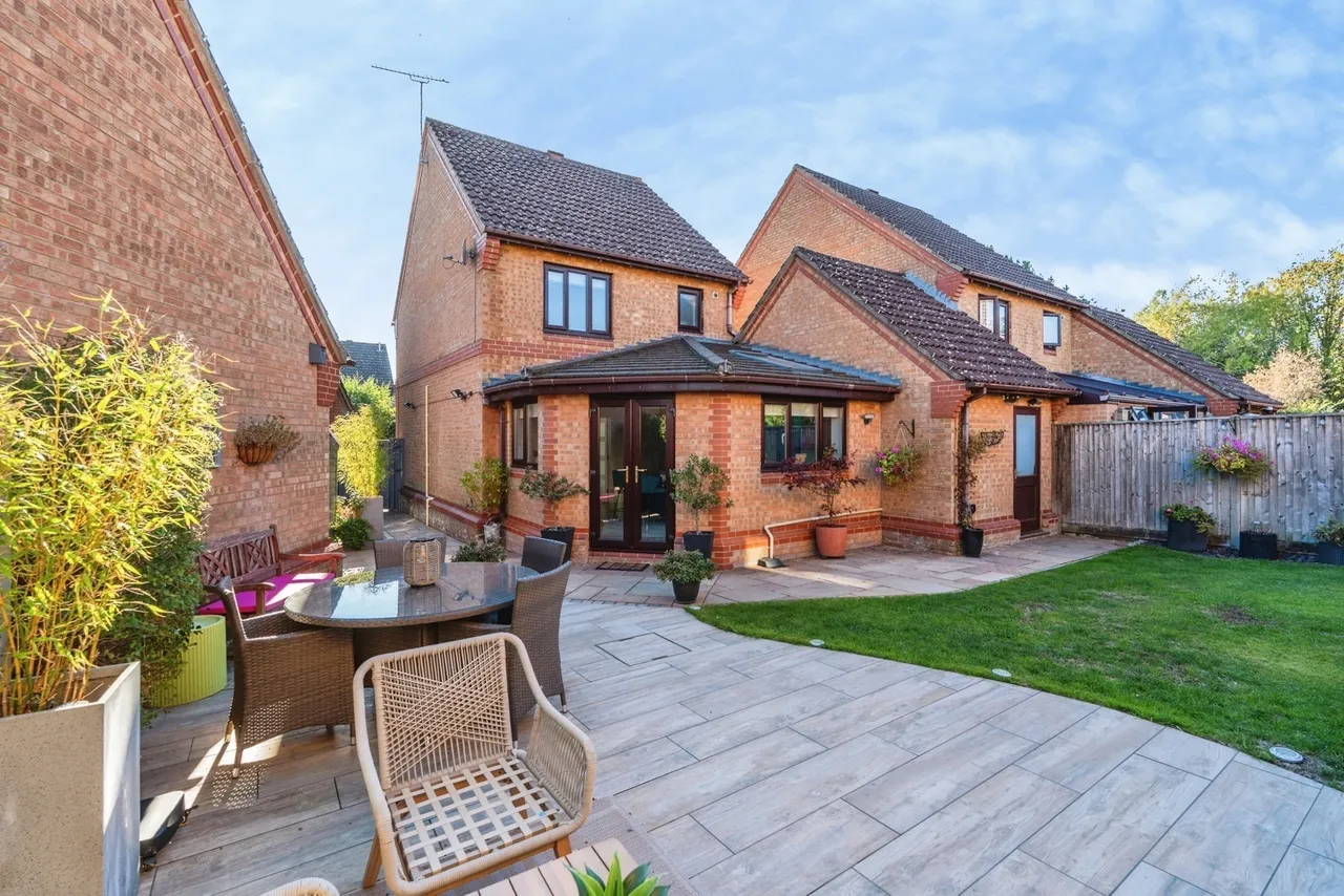 Surrey Close, Totton, SO40, photo 6