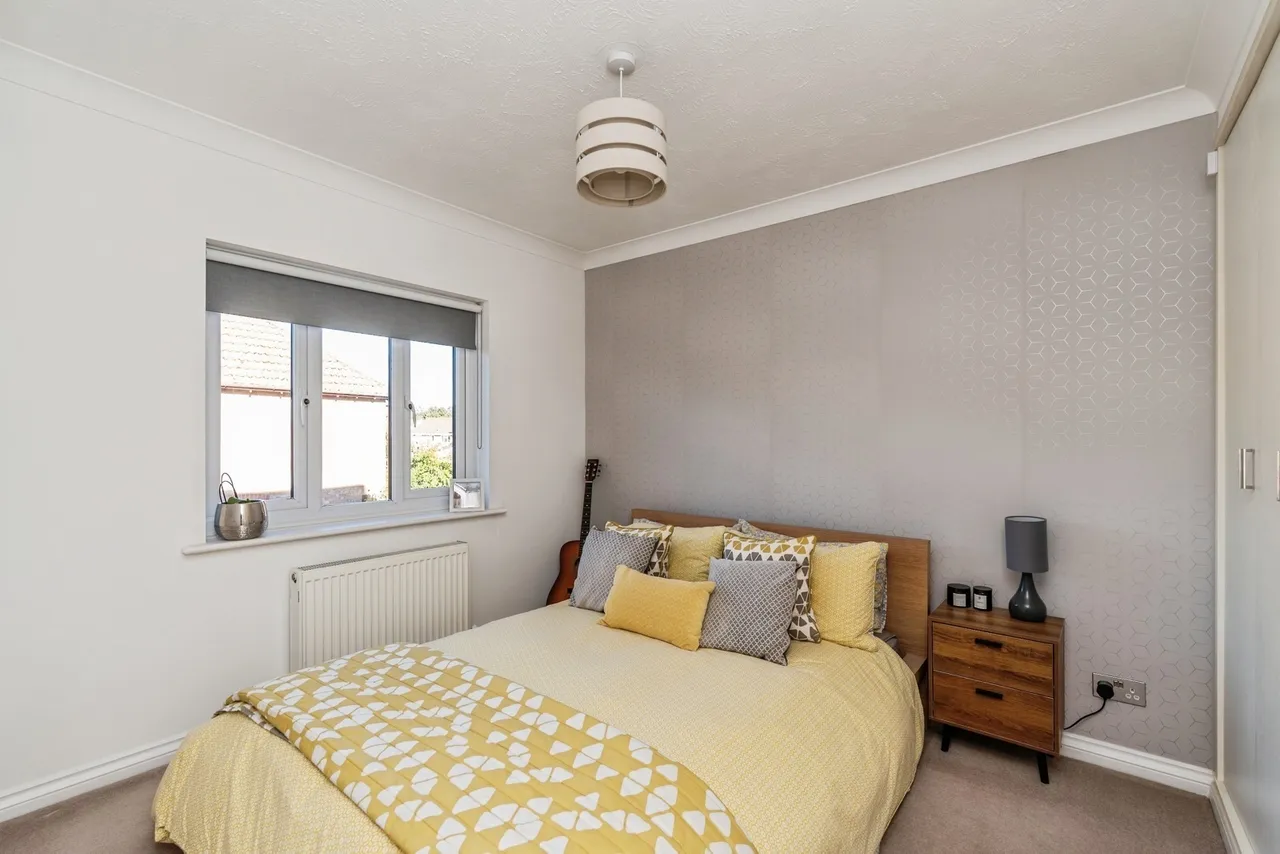 Surrey Close, Totton, SO40, photo 8