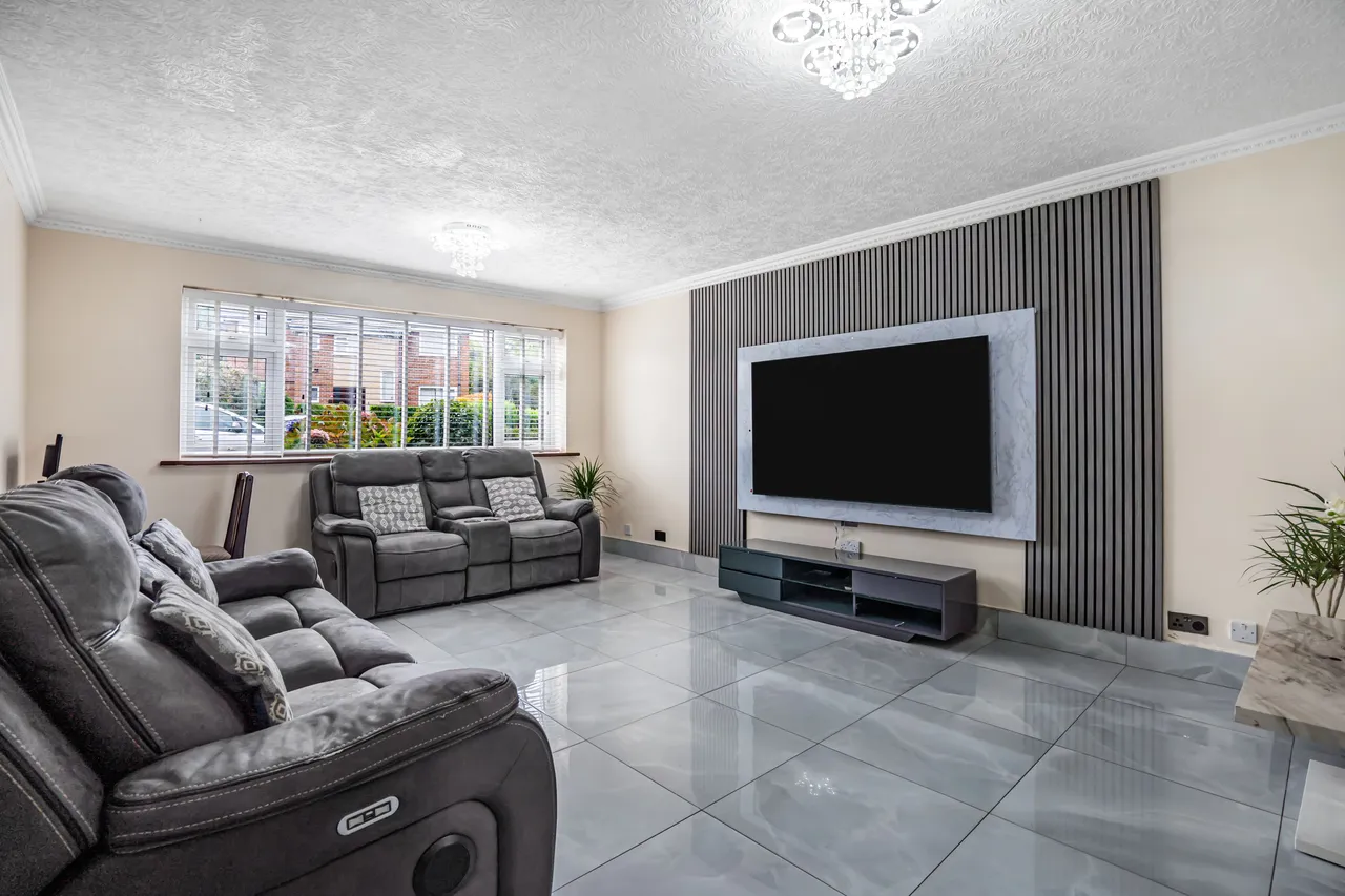 Amberley Close, Bolton, BL3, photo 2